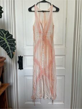 Lightweight Peach and Cream Tie-Dye Maxi Dress